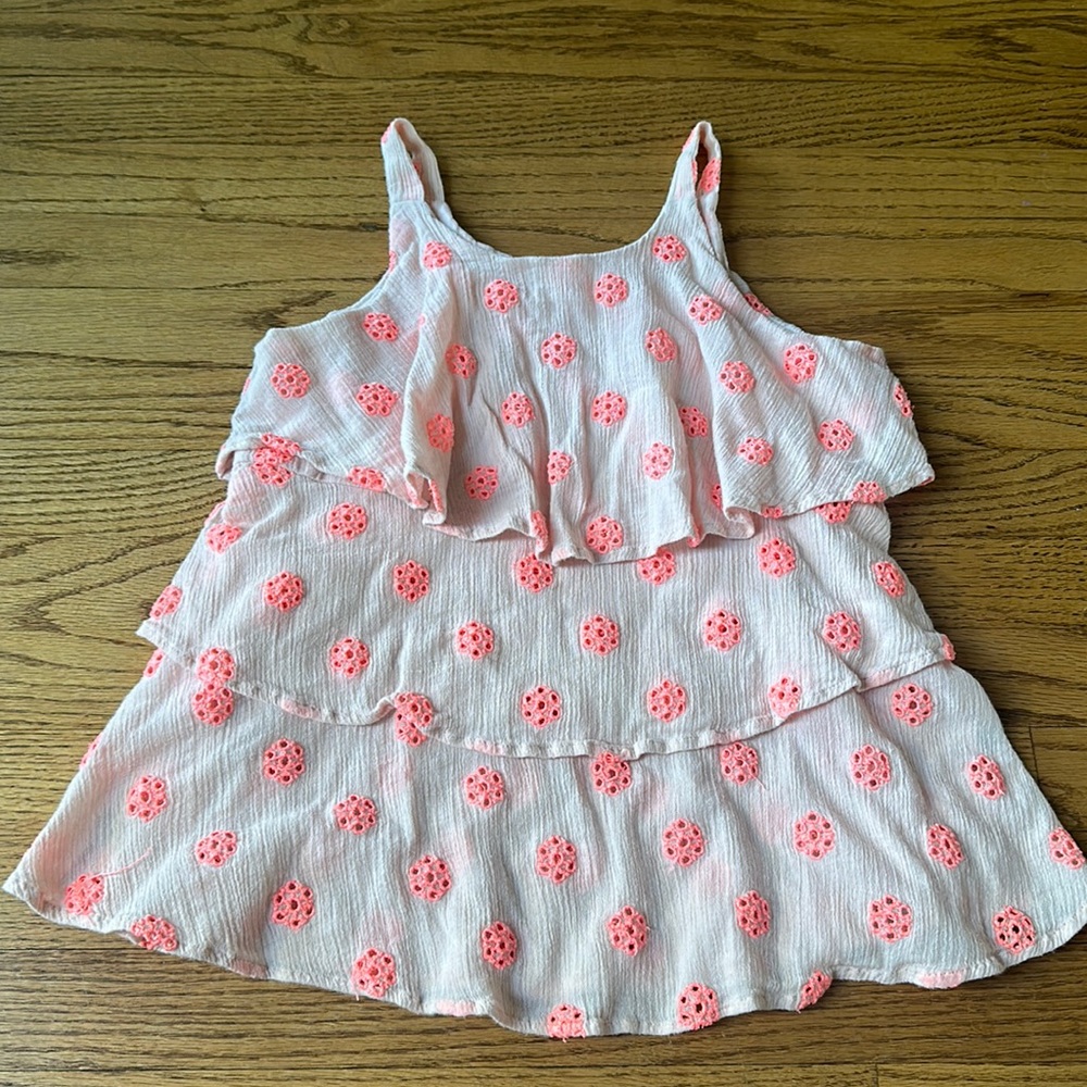 Peek tiered top